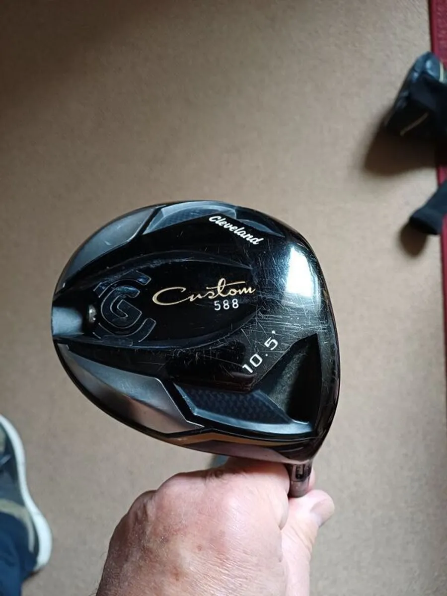 Golf driver. Cleveland Custom 588 Driver - Image 3