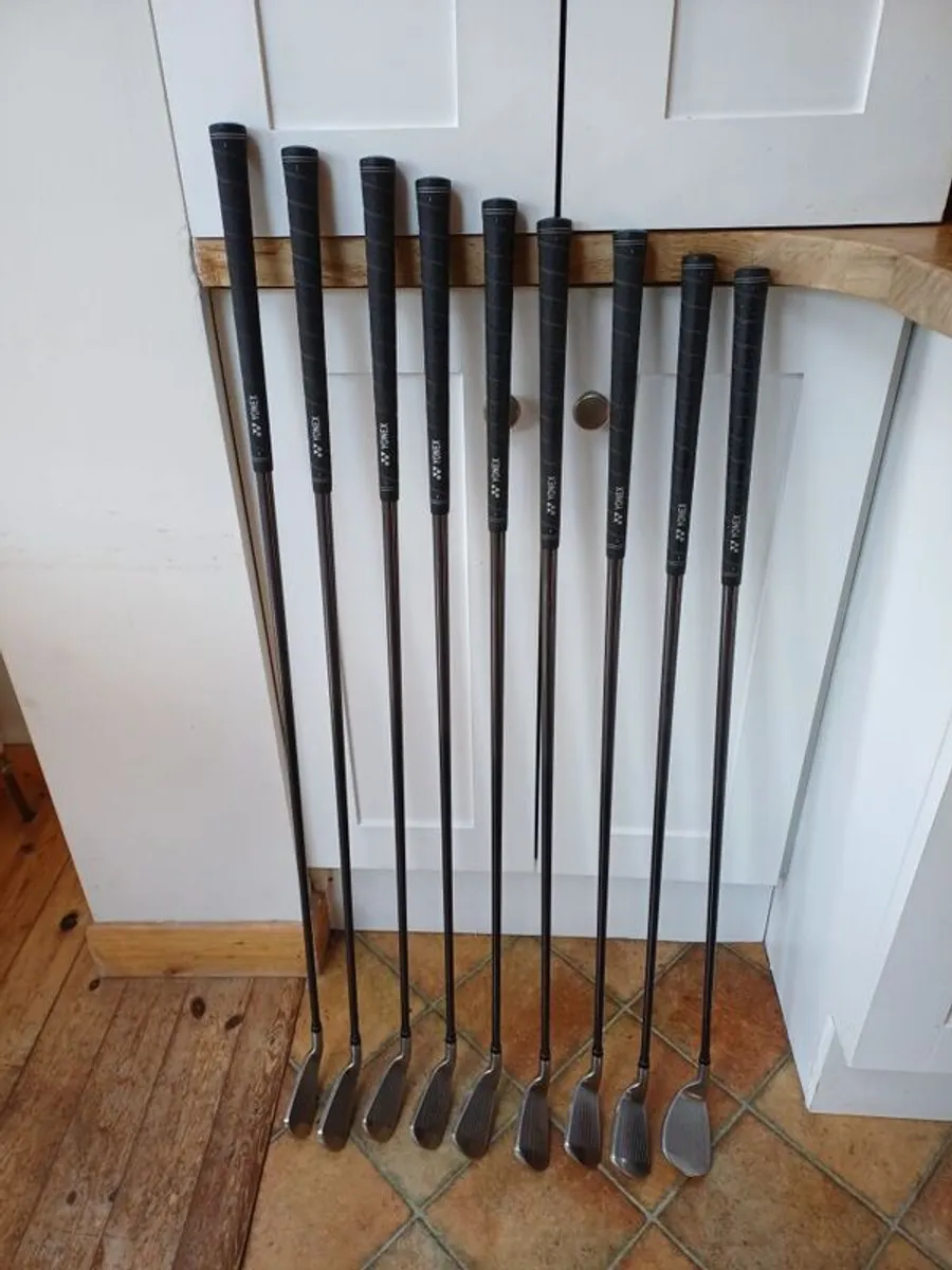 Golf iron set. Yonex golf irons, 3 to sand wedge, graphite shafts, regular flex. - Image 1