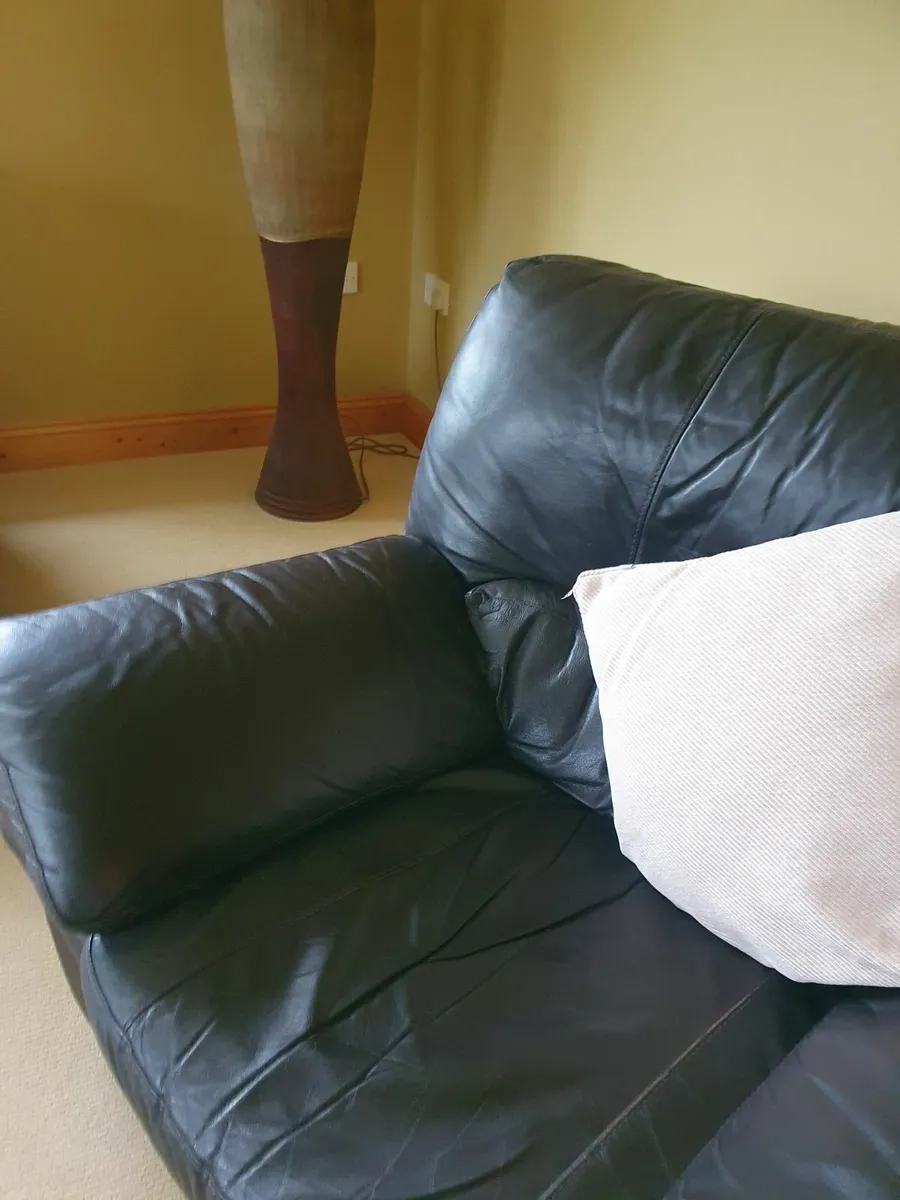 Genuine Leather 3 piece suite - Image 4