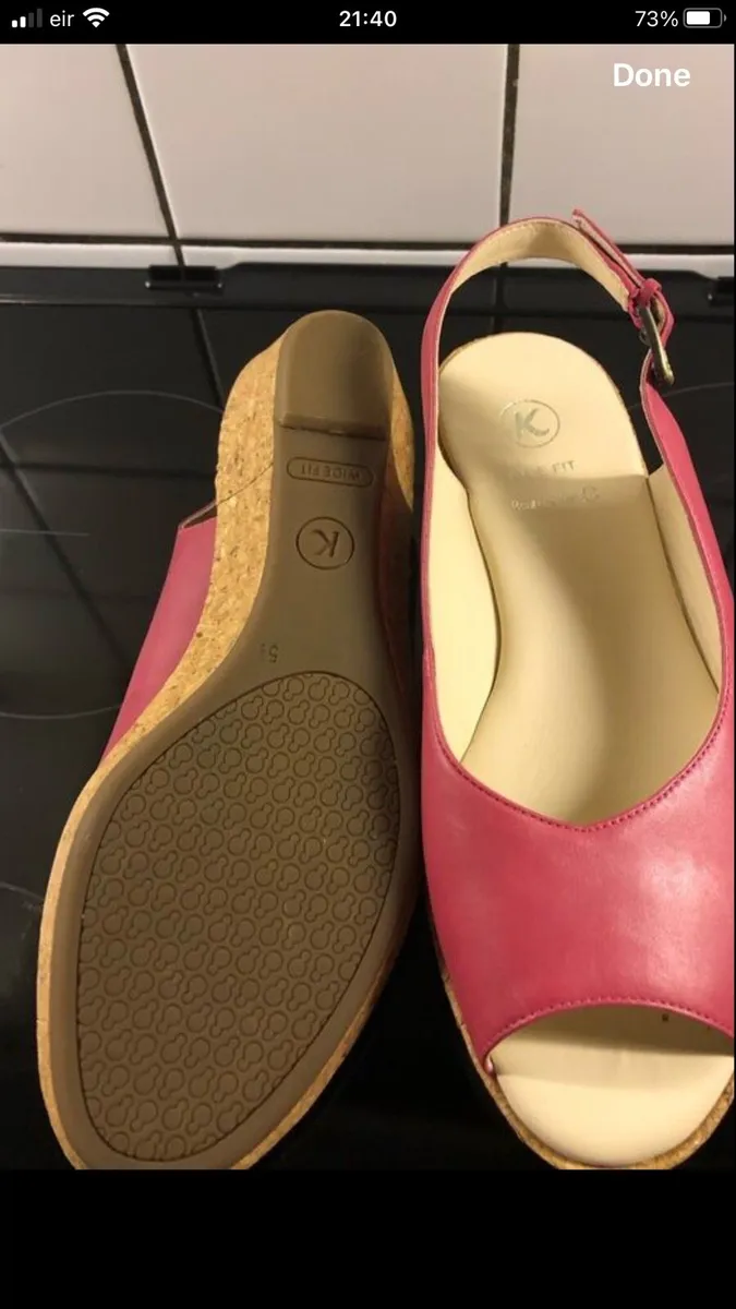 Ladies leather wedge sandals size 5.5 €20 - Image 4
