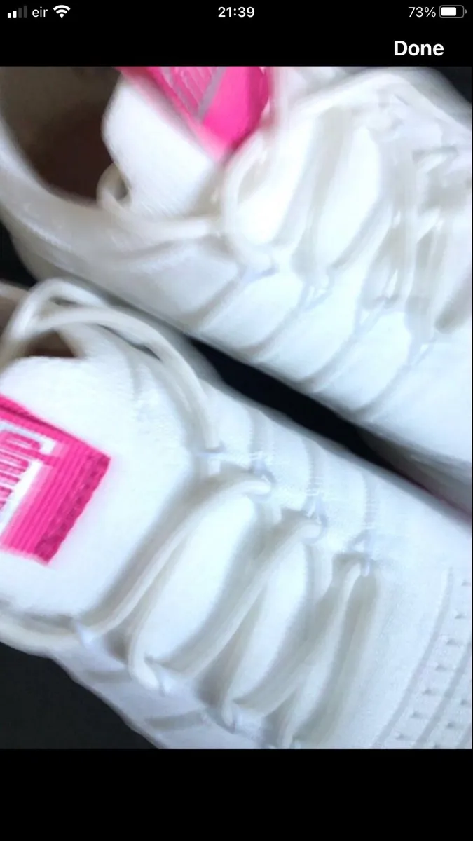 Ladies trainers size 4 €20 - Image 3