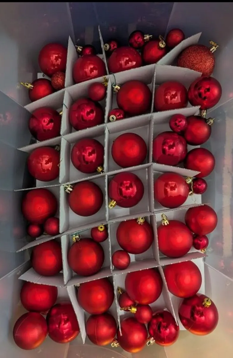 Christmas Decorations from €5 - Image 2