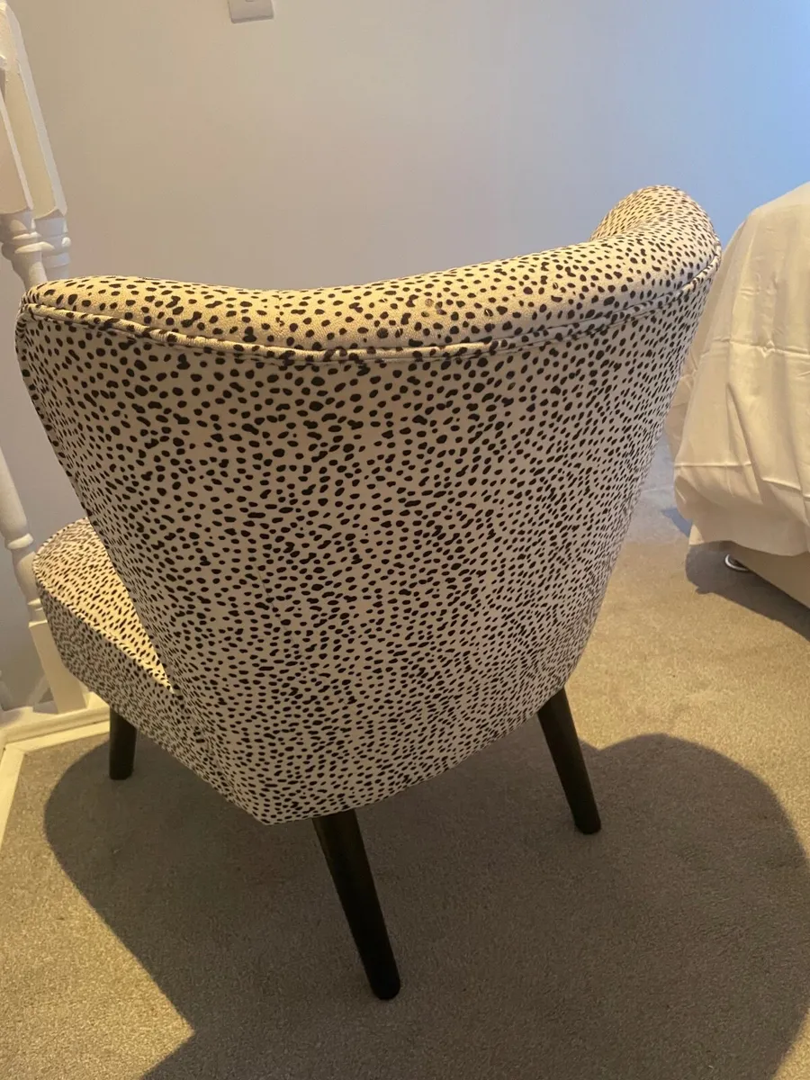 Dalmatian print  chair - Image 3