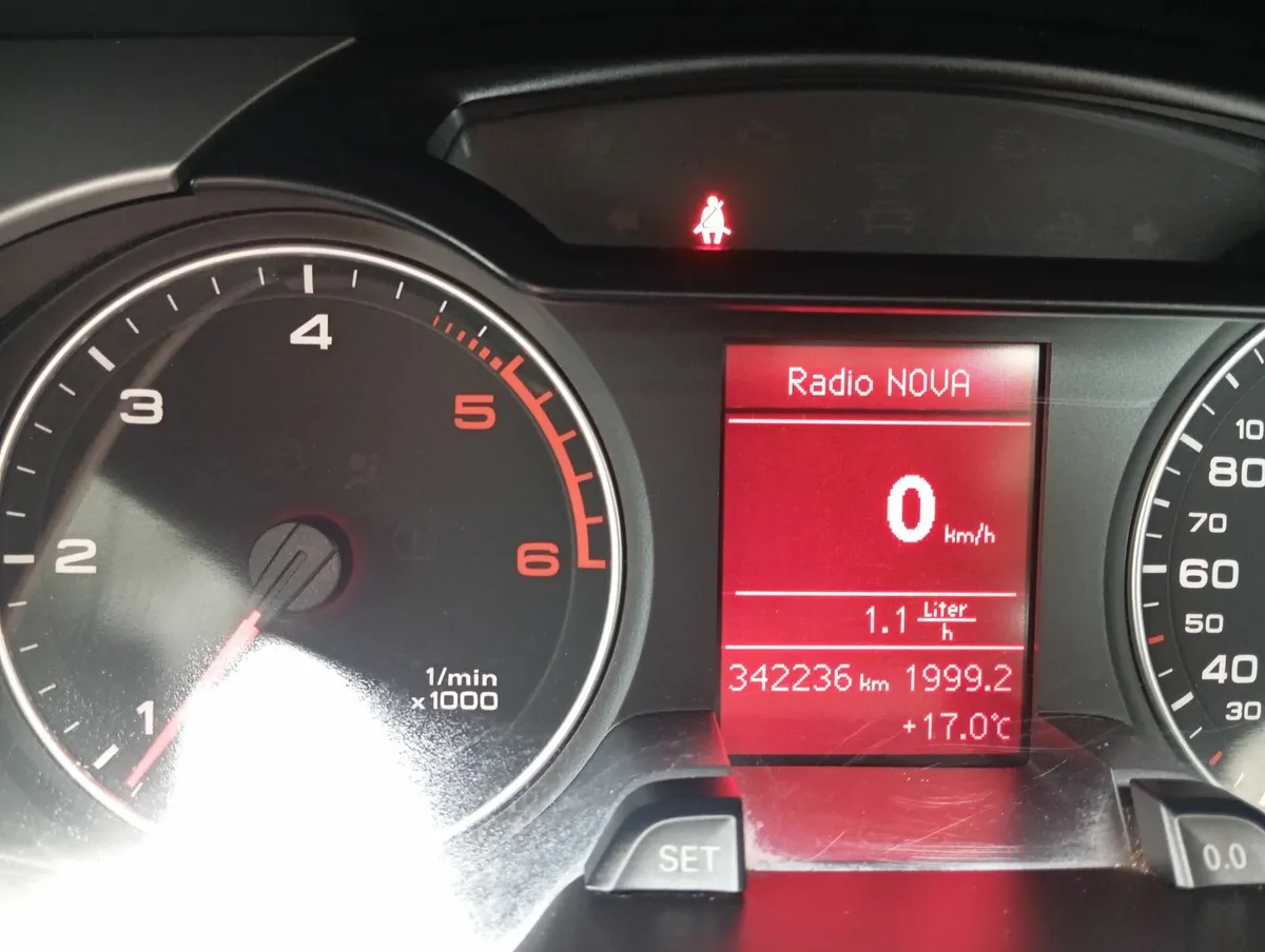 Audi A4 2008 - Image 2
