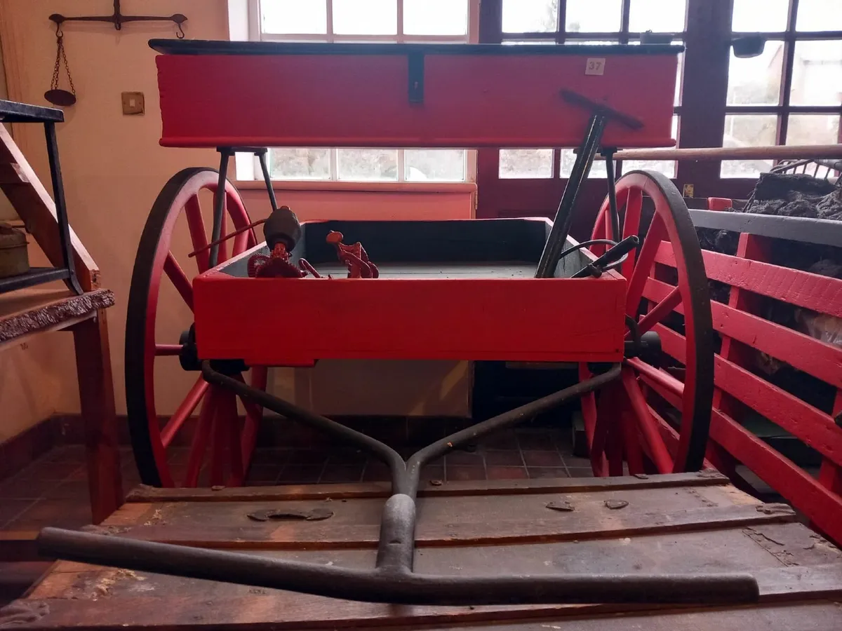 Firemans Cart Vintage - Image 1