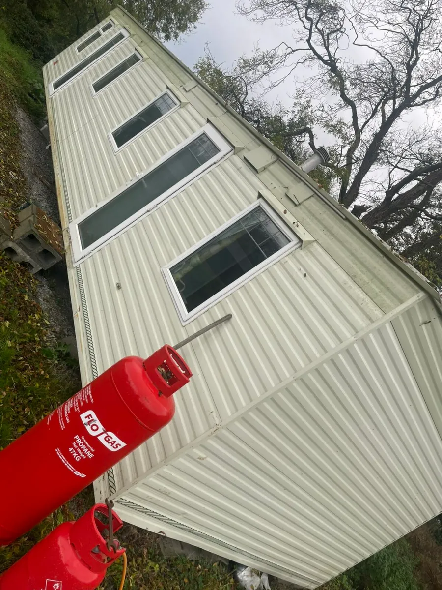 Mobile home - Image 1