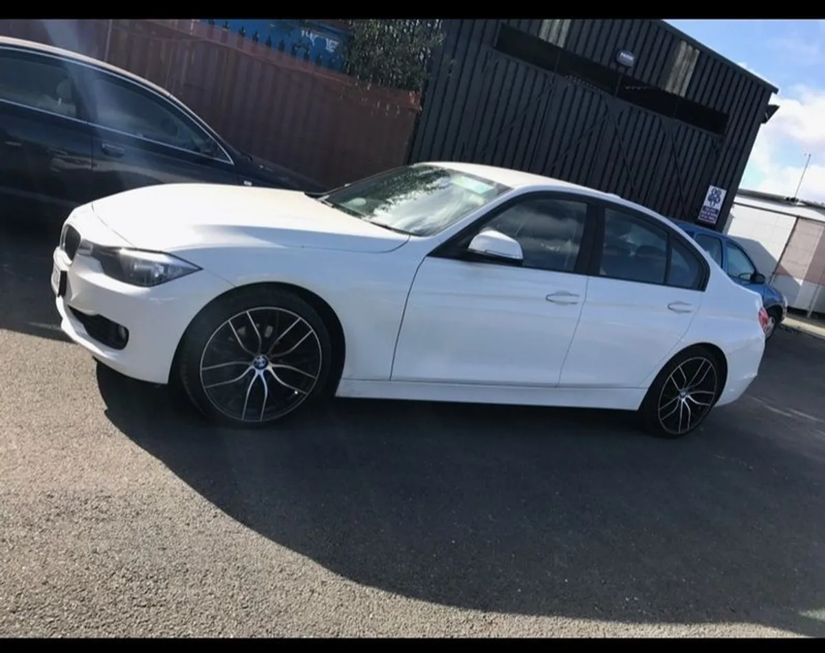 2013 Bmw 3-series - Image 4