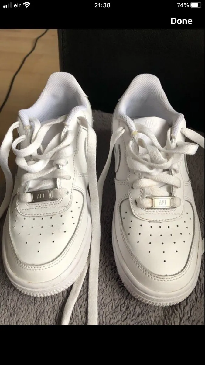 Boys / Girls air force one trainers size 2 €25 - Image 1