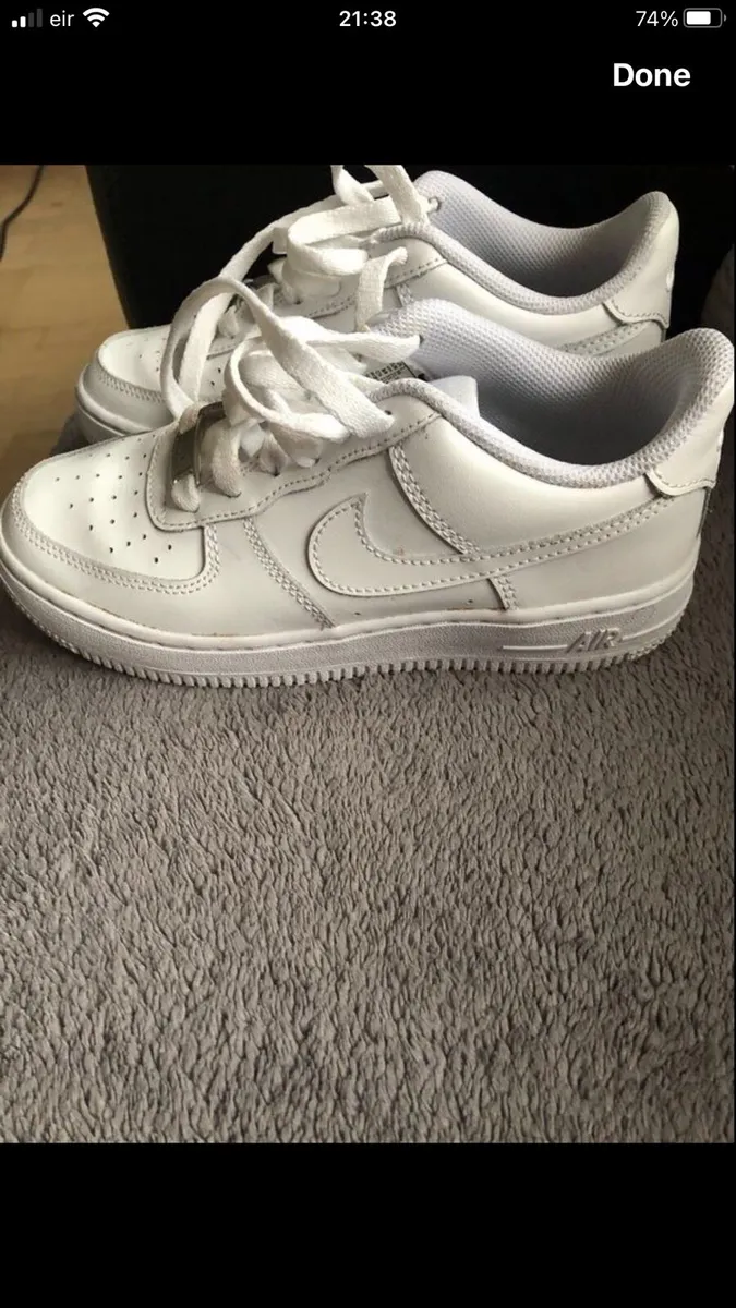 Boys / Girls air force one trainers size 2 €25 - Image 2