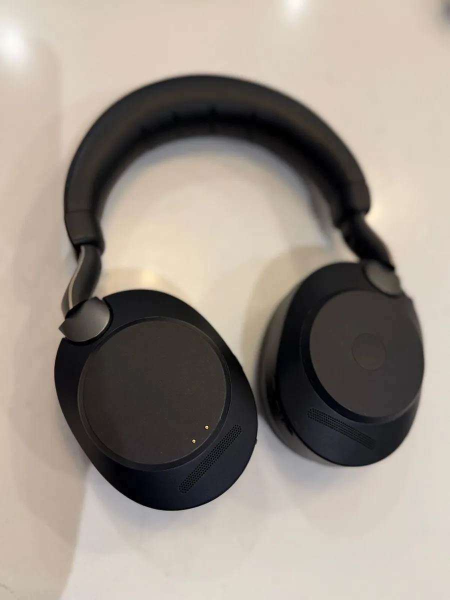 Jabra Evolve2 85 Wireless PC Headset plus **GIFT** - Image 1