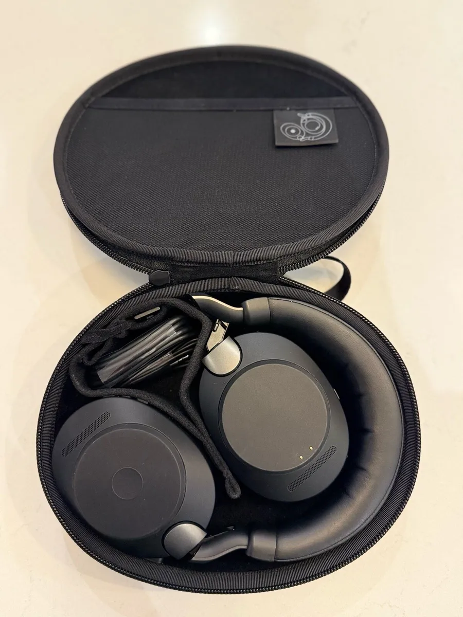 Jabra Evolve2 85 Wireless PC Headset plus **GIFT** - Image 3