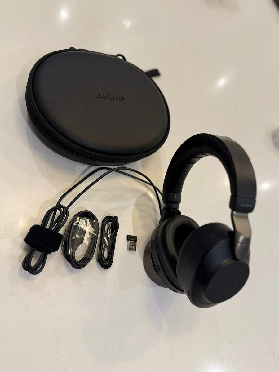 Jabra Evolve2 85 Wireless PC Headset plus **GIFT** - Image 4