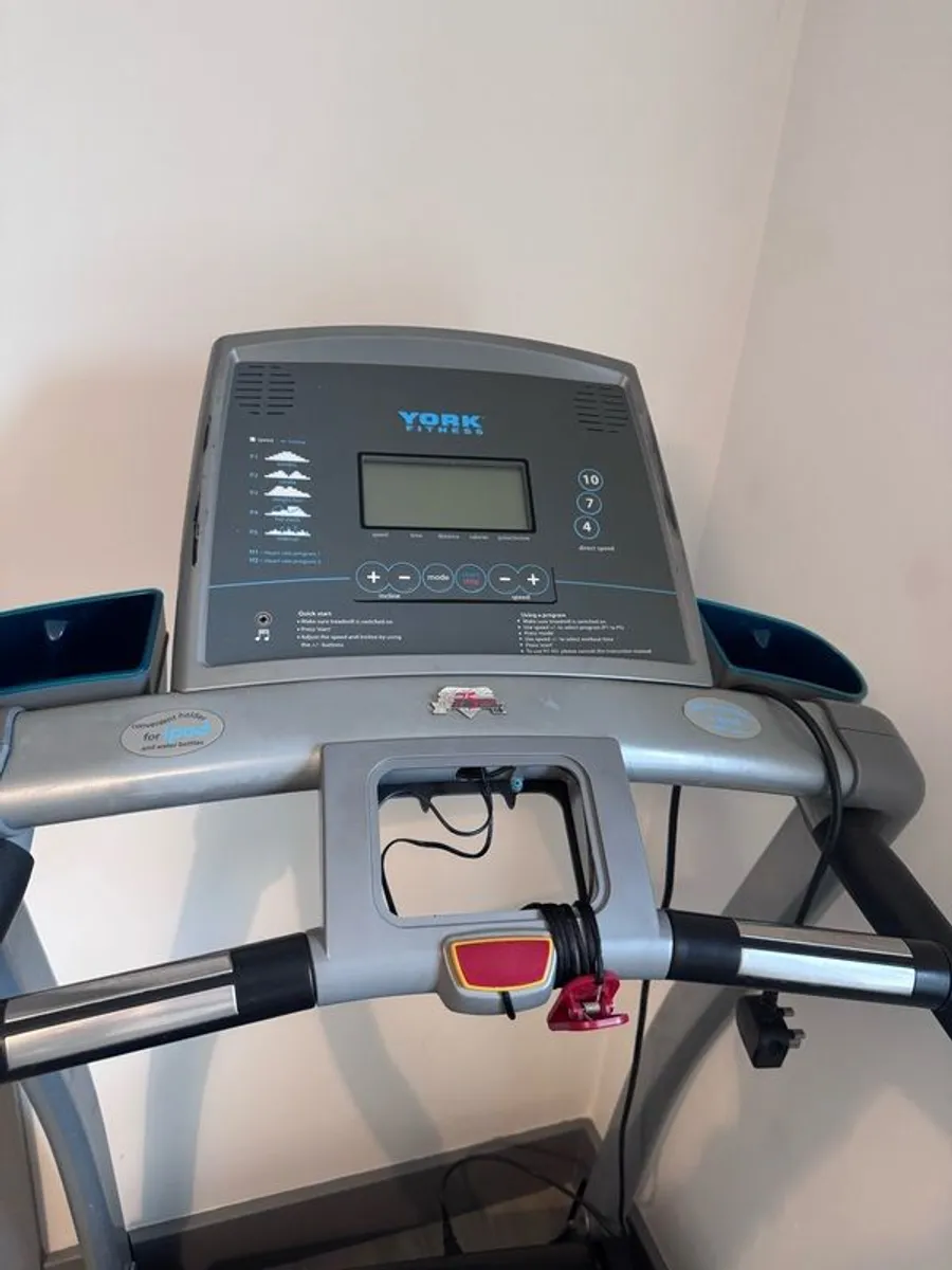 Free Tredmill - Image 4