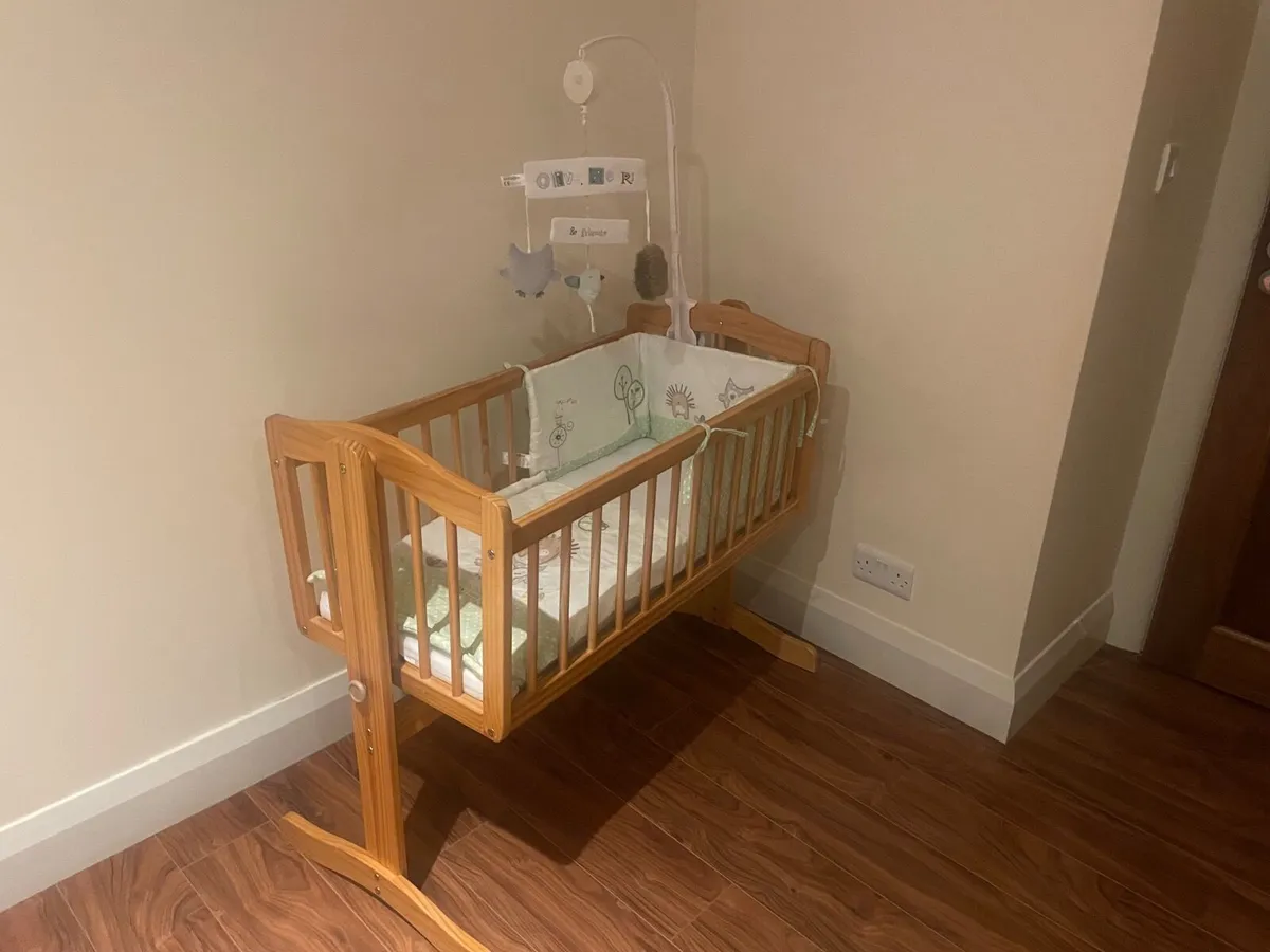 Crib - Image 2