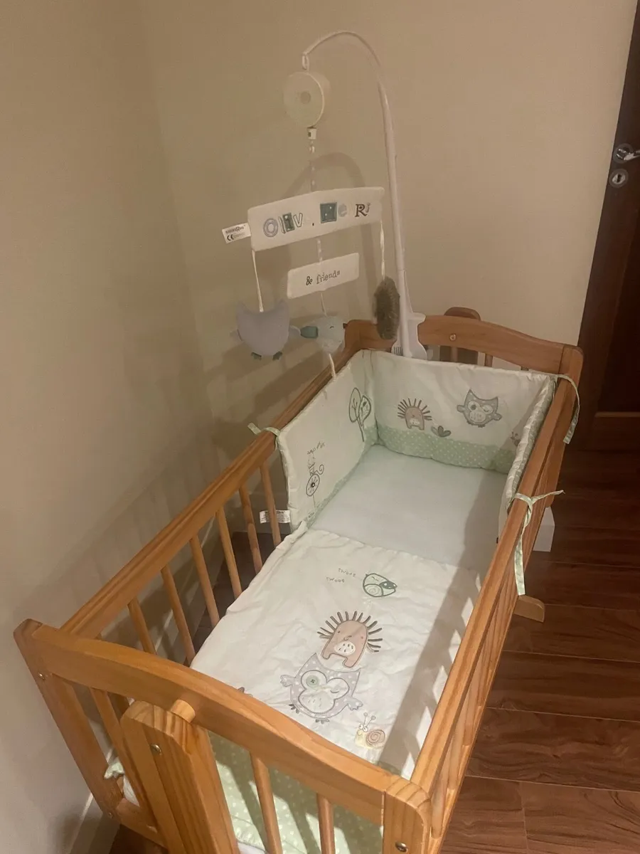 Crib - Image 1