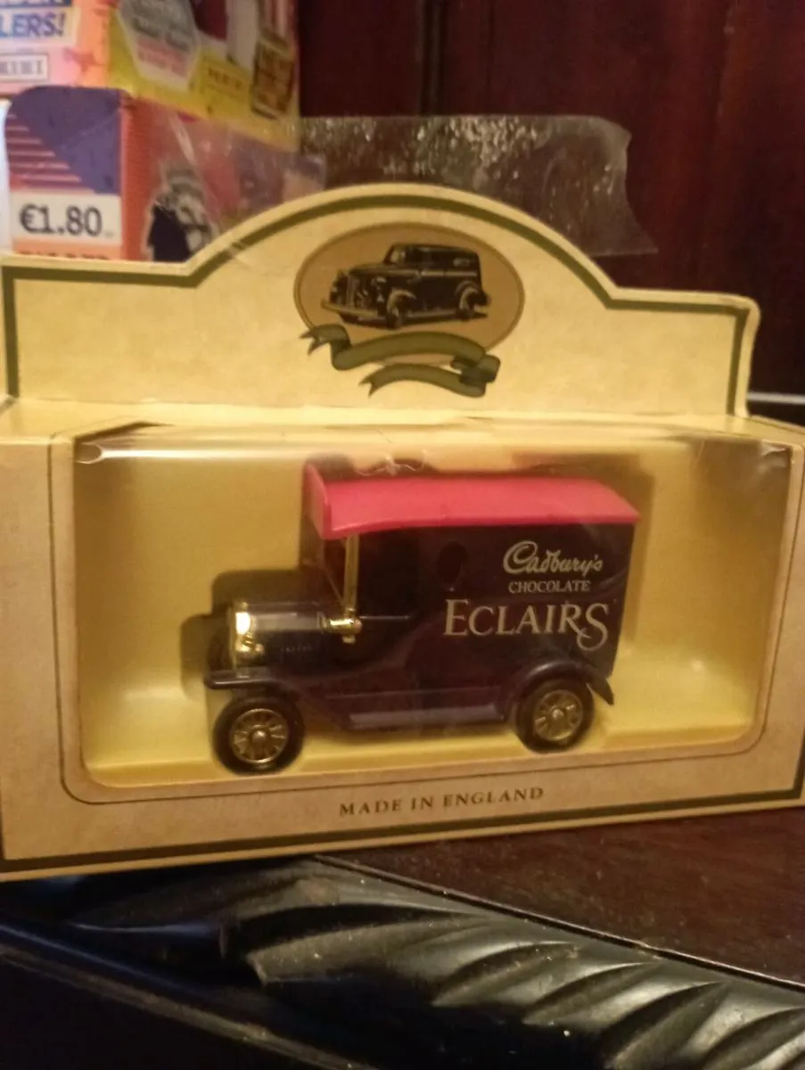 VINTAGE LlEDO CADBURY CHOCOLATE DIE - CAST MODLES - Image 4