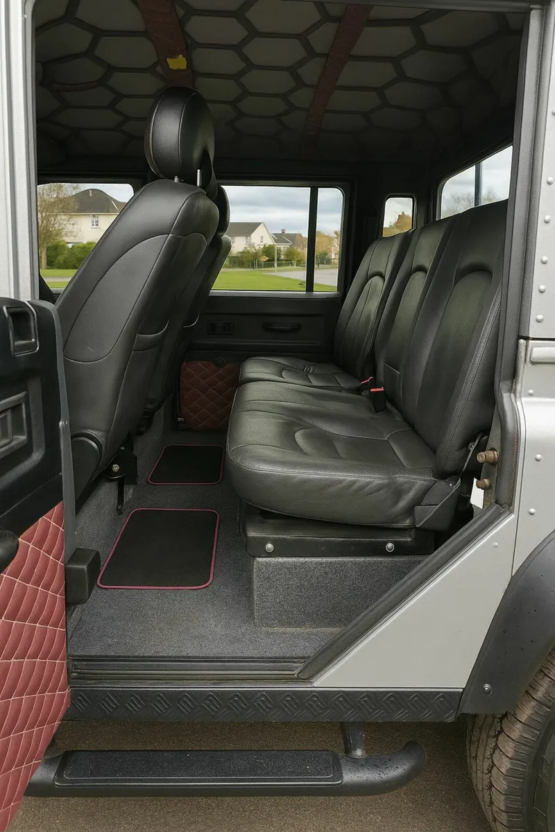 Land Rover Defender 130 - Image 4