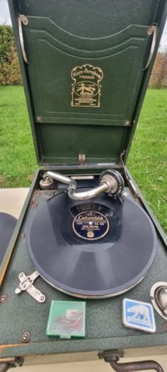 Suitcase Gramophone 78 RPM Brand MICRO PEROPHONE - Image 3