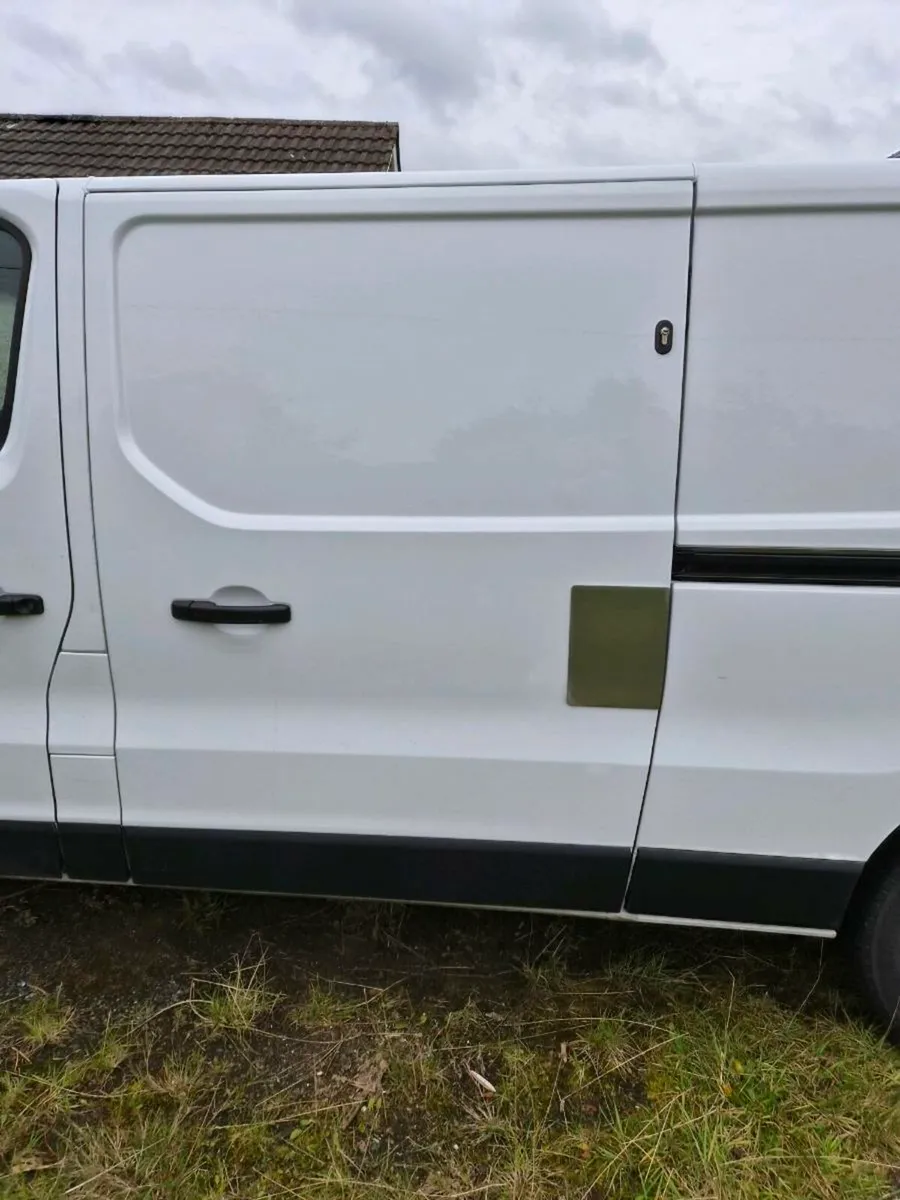 Renault Trafic Diesel – Excellent Cond & secure - Image 4