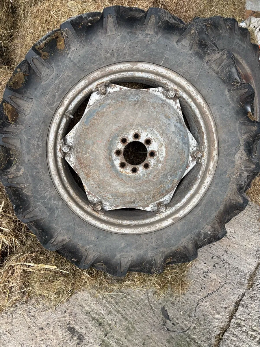Tractor tyres for 135/35 - Image 1