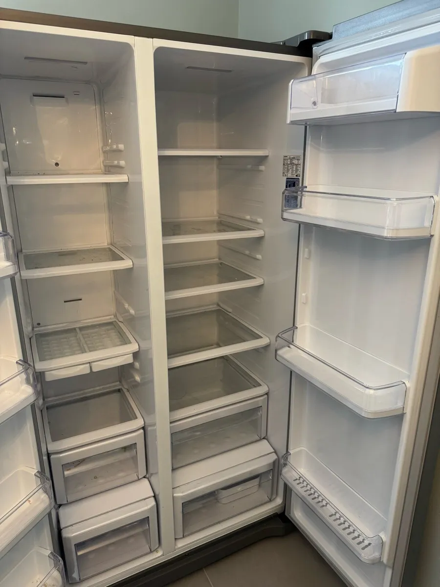 Fridge/ freezer - Image 2