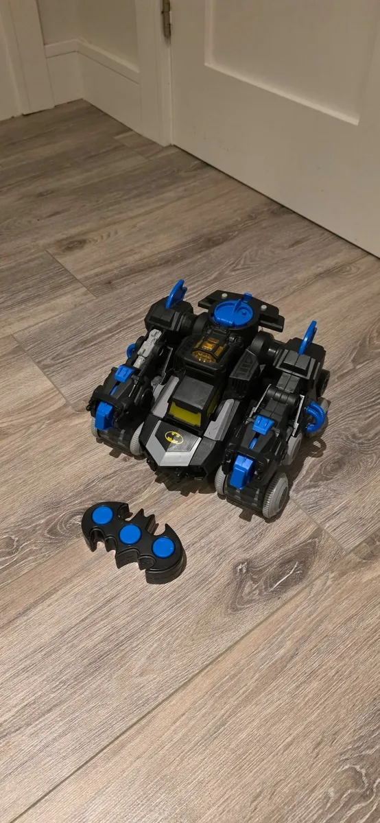 Imaginext DC Super Friends Remote Control Transfor - Image 3