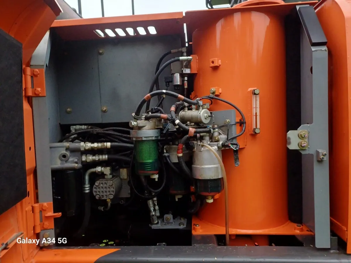 Hitachi - Image 3
