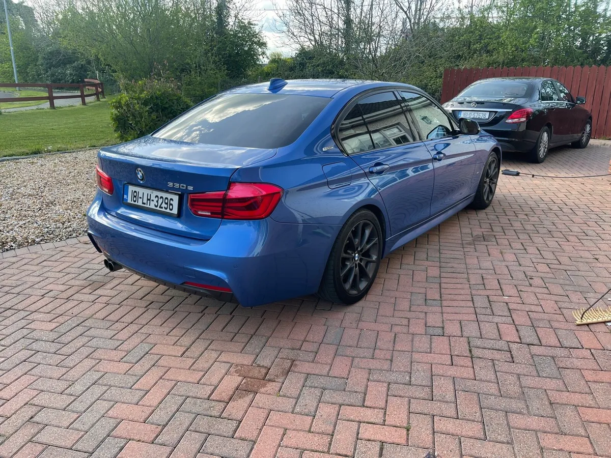2018 BMW 330e - Image 3