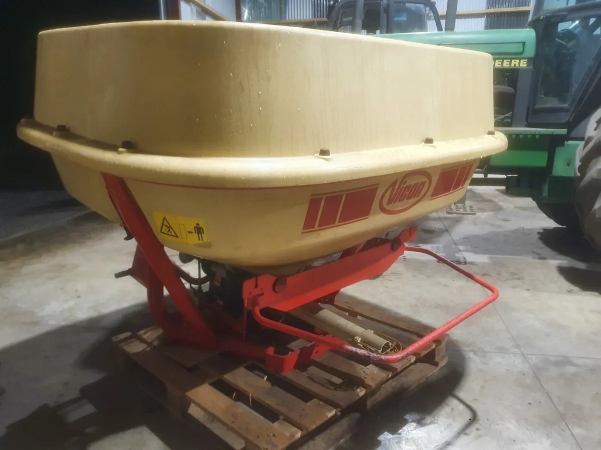 Vicon 1200kg sower - Image 1
