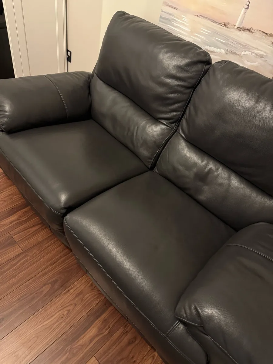 2-seater grey leather recliner - Image 2