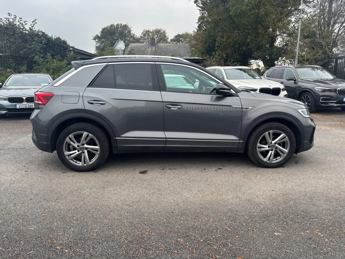 Volkswagen T-Roc R-LINE 1.5 TSI D7F 150 150HP 5DR - Image 1