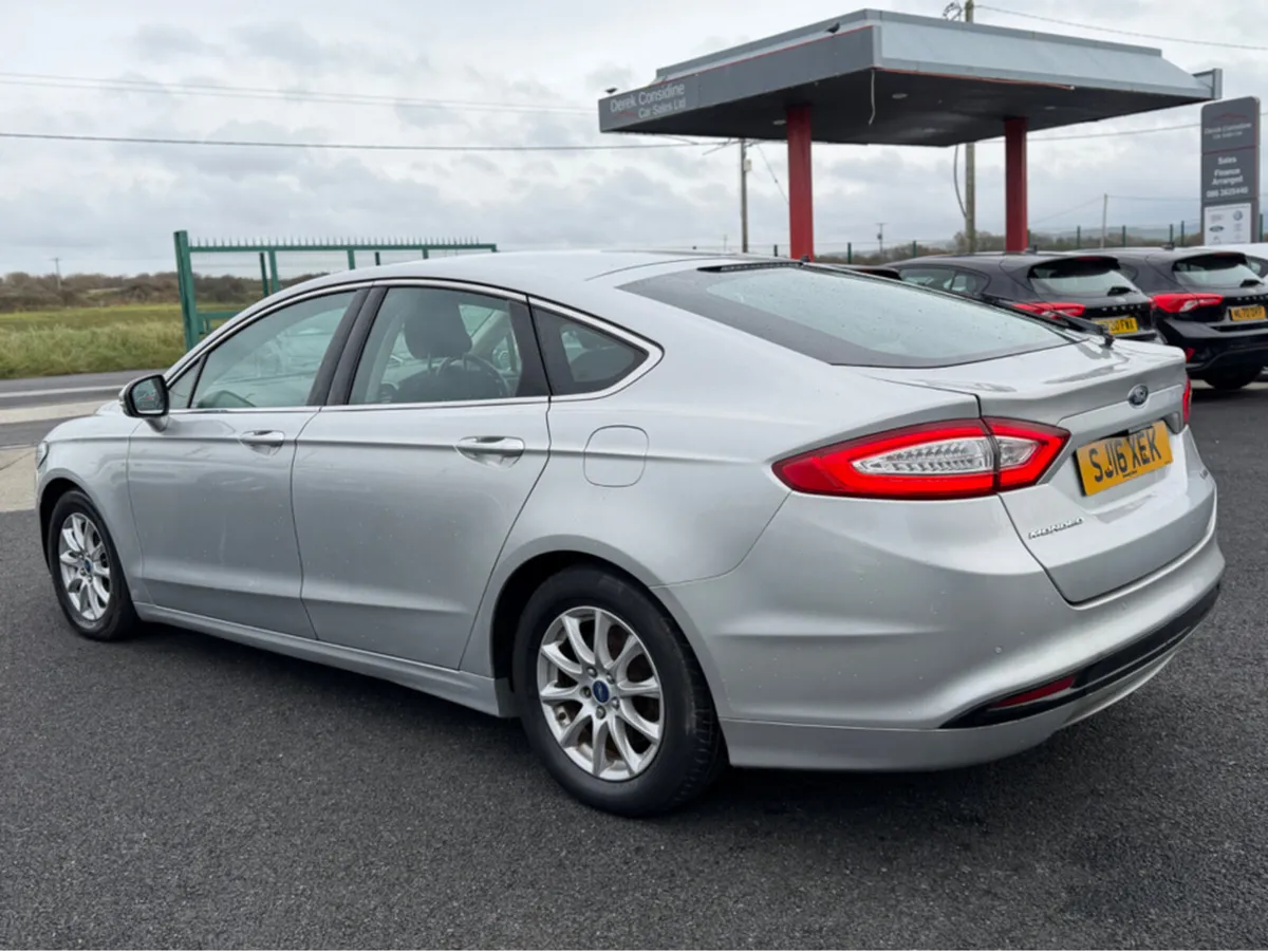 Ford Mondeo TITANIUM ECONETIC TDCI - Image 3