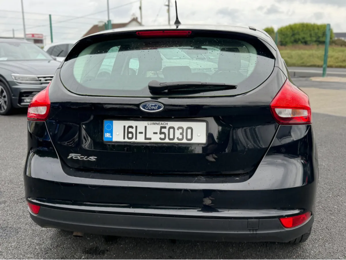 Ford Focus 1.5 TDCI ZETEC 120PS 5DR - Image 3
