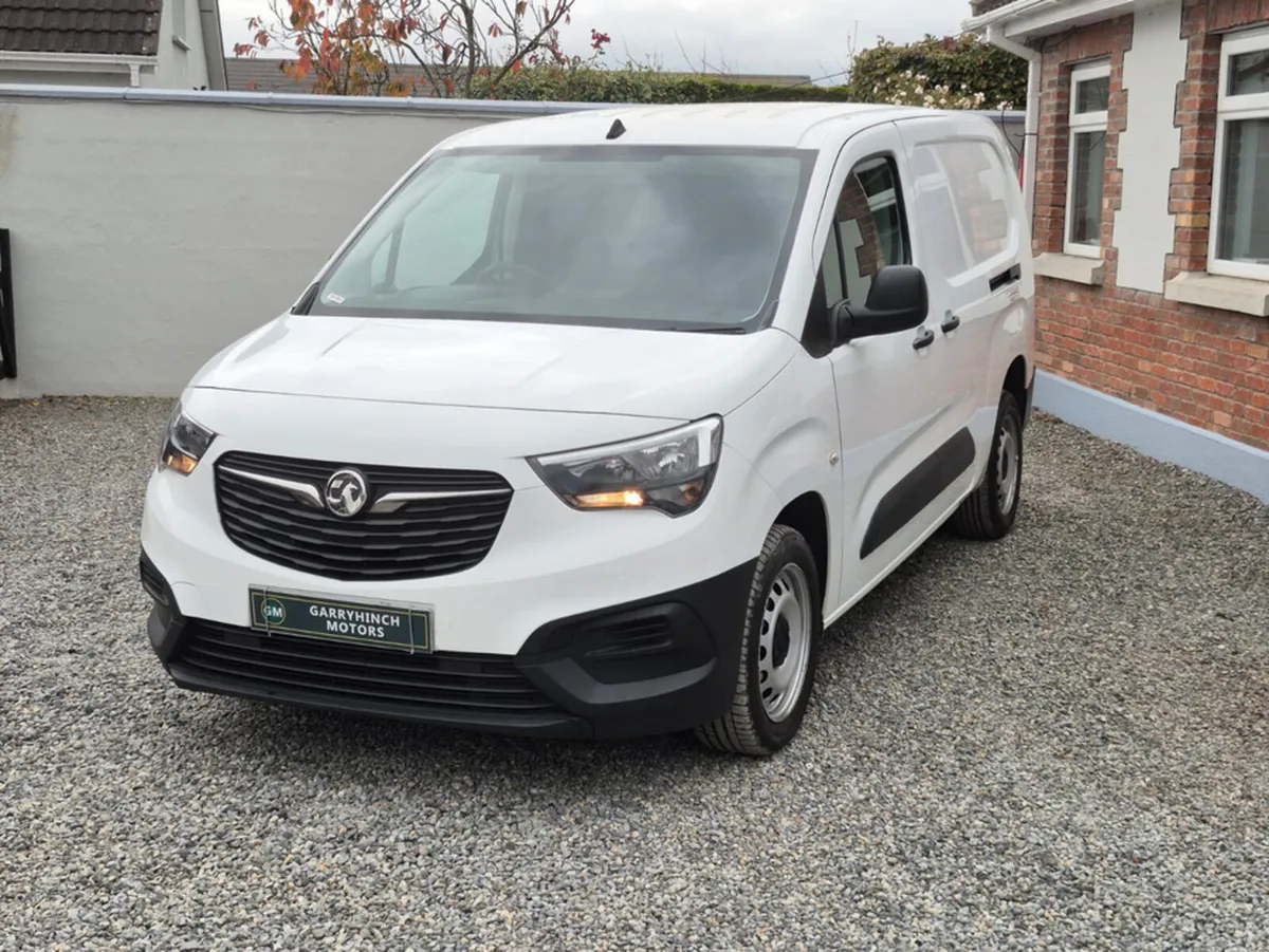 Opel Combo Van L2H1 Spec fully plylined in rear wi - Image 3