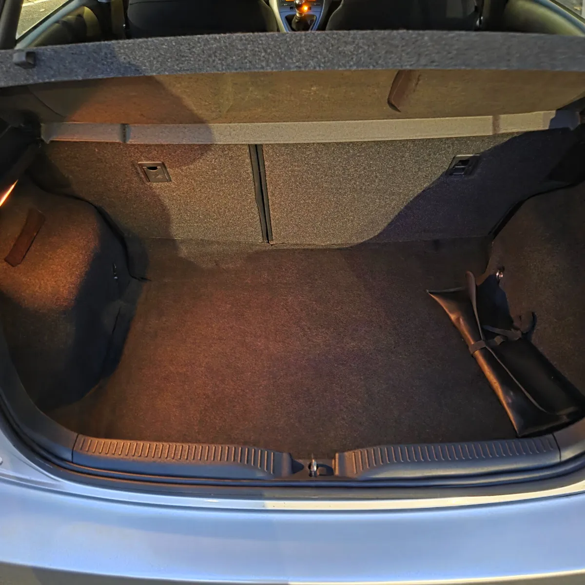 Toyota Auris 2009 TR 1.33 5 DR - Image 3