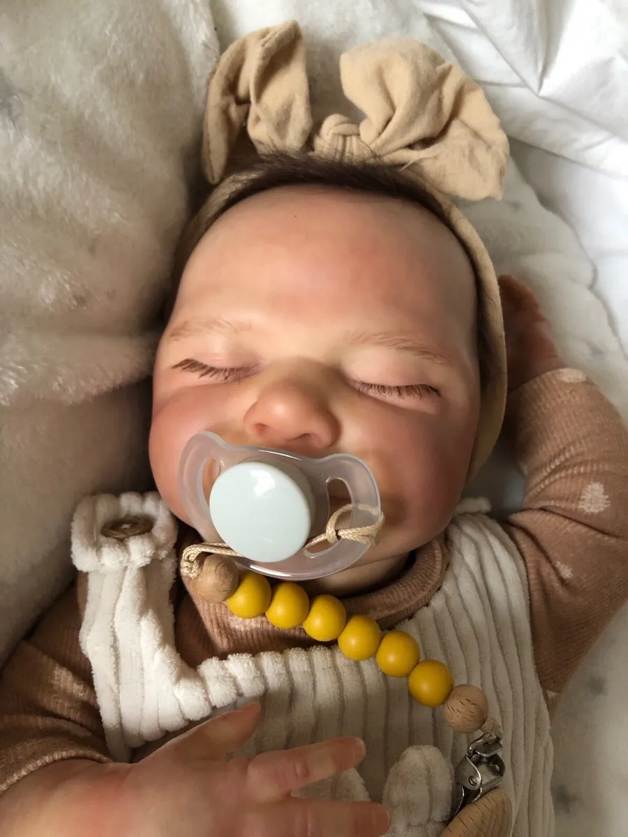 Reborn doll (genuine sculpt ) artist painted - Image 1