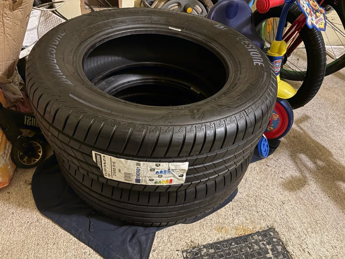 Bridgestone 215/65/16 tyres - Image 1