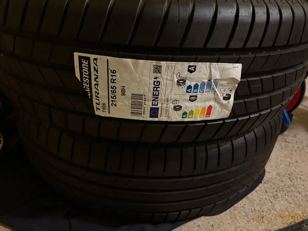 Bridgestone 215/65/16 tyres - Image 2