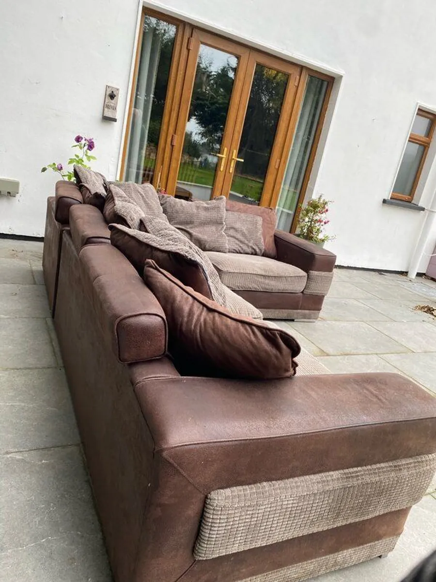 L Shaped Couch/Settee - Image 2