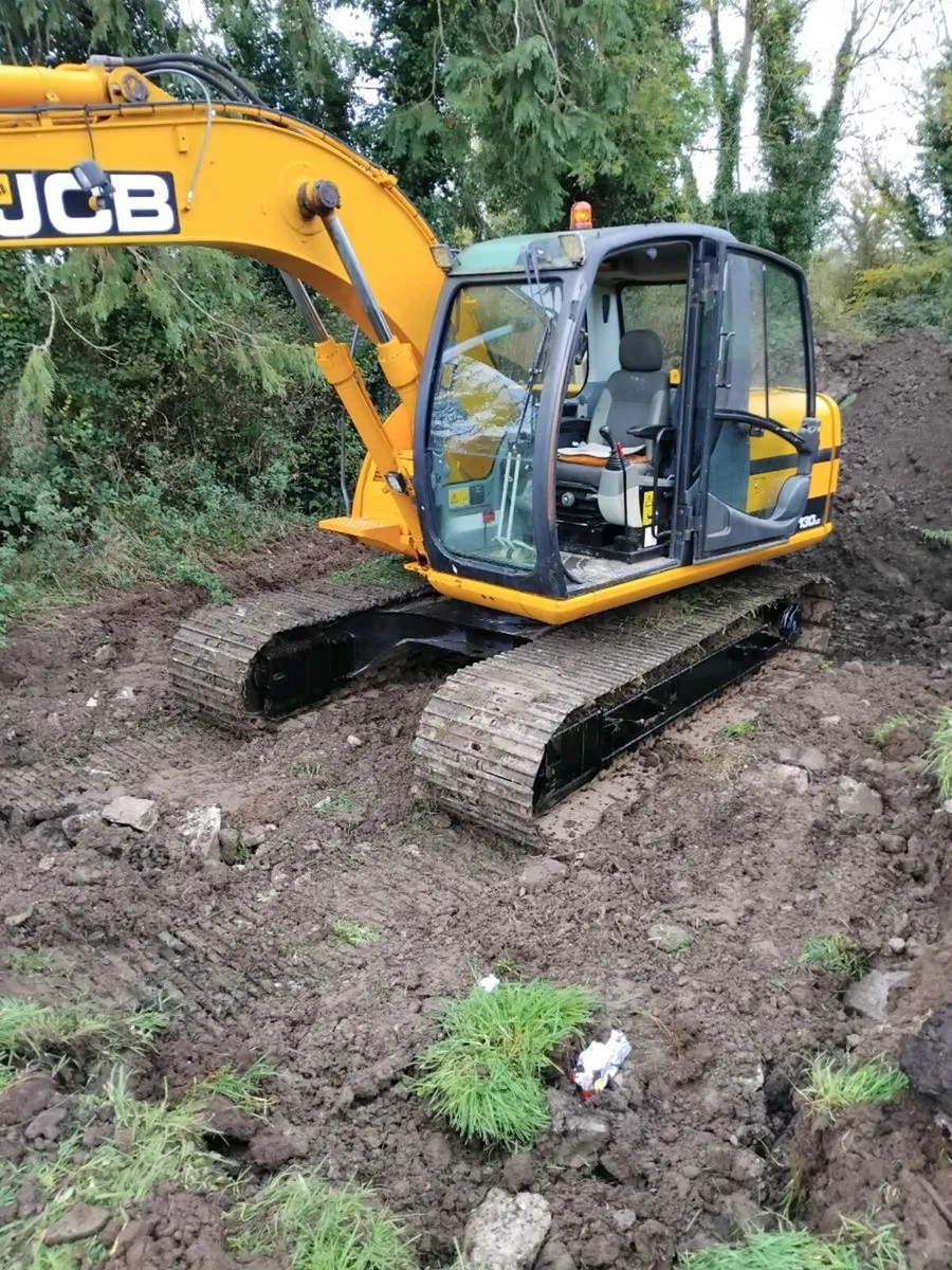 Jcb js 130 digger - Image 1