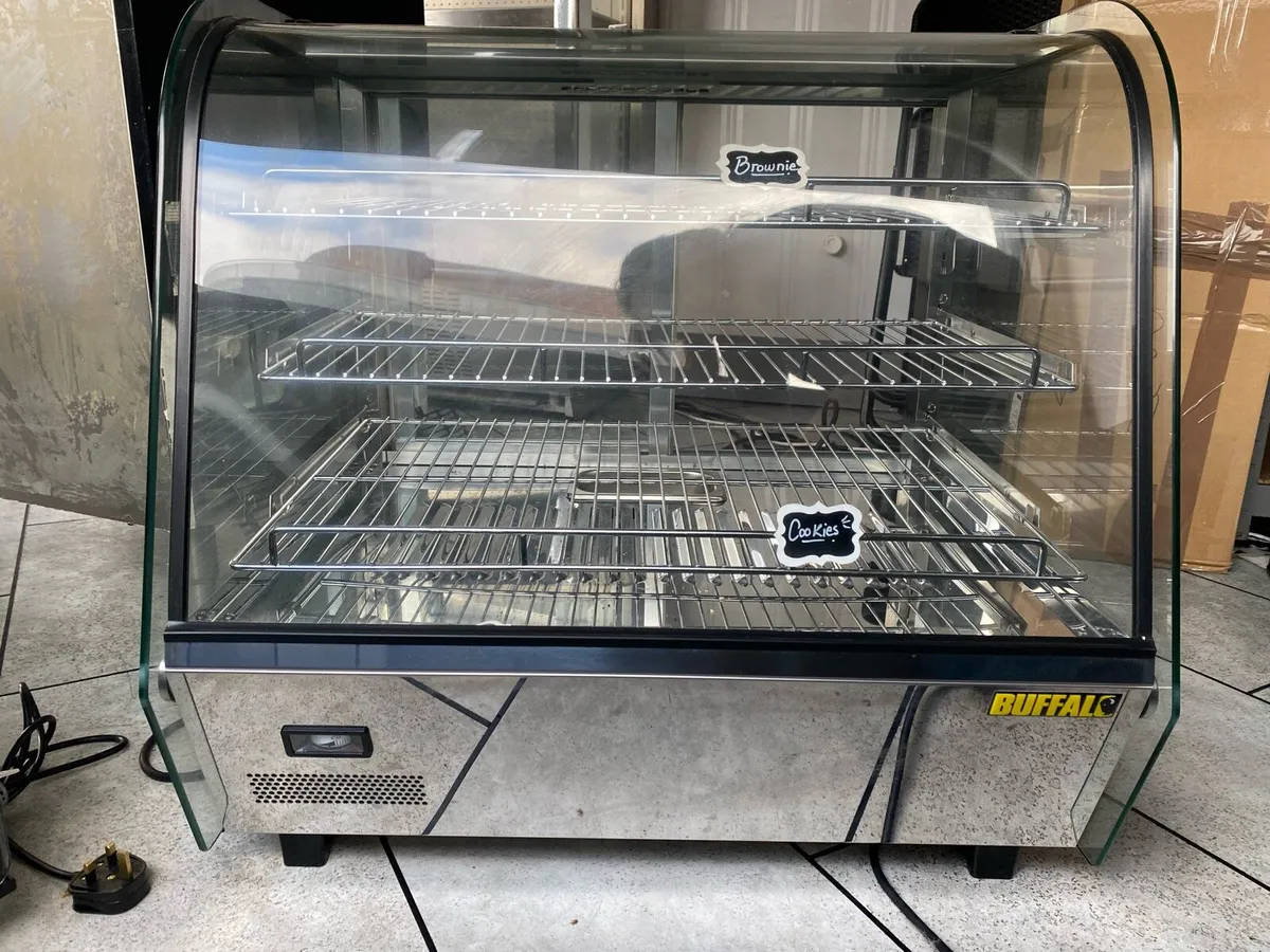 Buffalo Heated display cabinet - Image 2