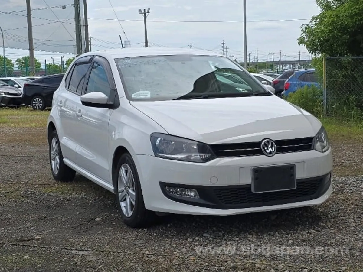 Volkswagen Polo 2013/AUTO/BLUEMOTION/1.2 PETROL - Image 2