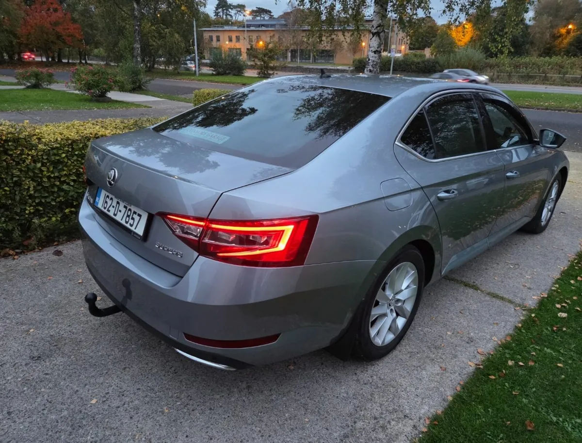 Skoda Superb 2016 - Image 3