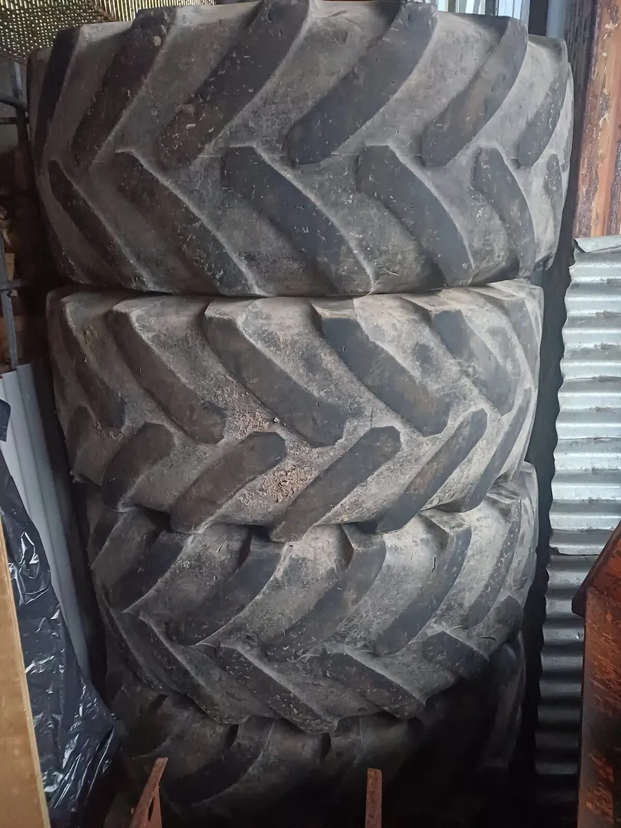 Teleporter loader tyres