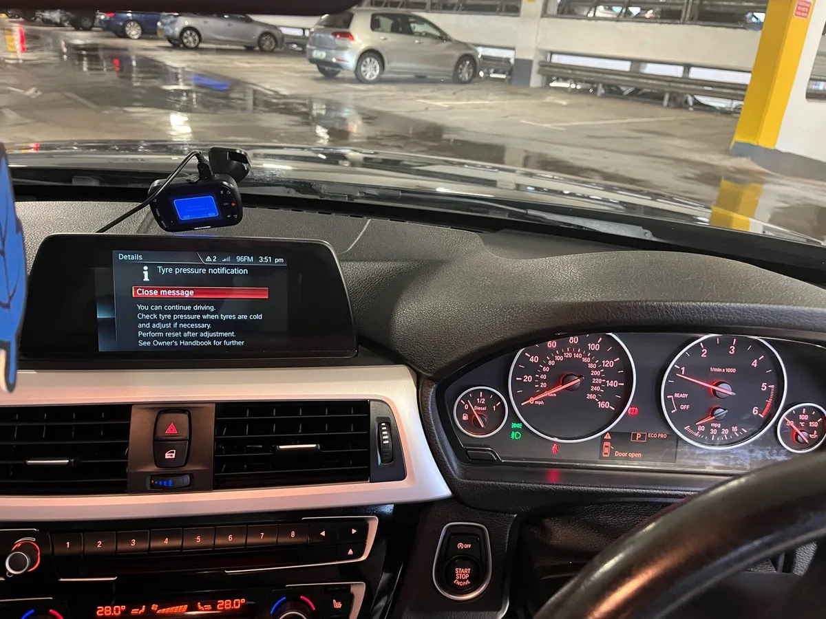 BMW 320d - Image 4