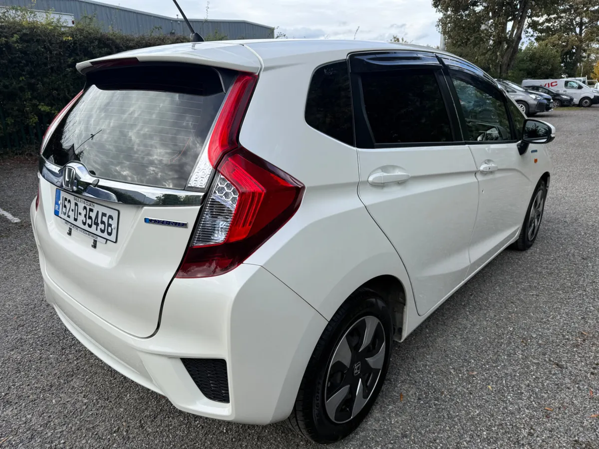 Honda Fit 2015 - Image 4