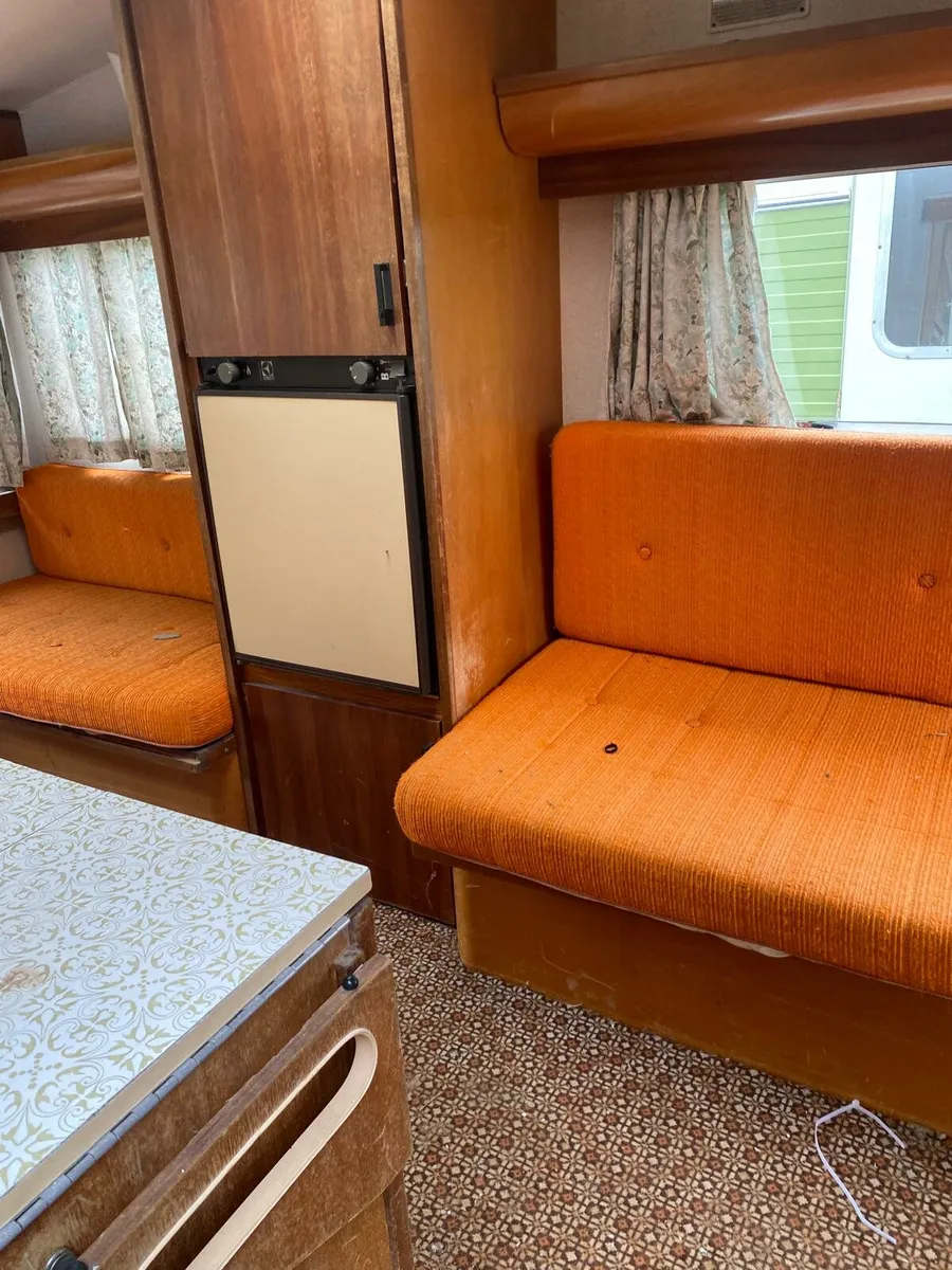 Vintage eccles caravan - Image 2