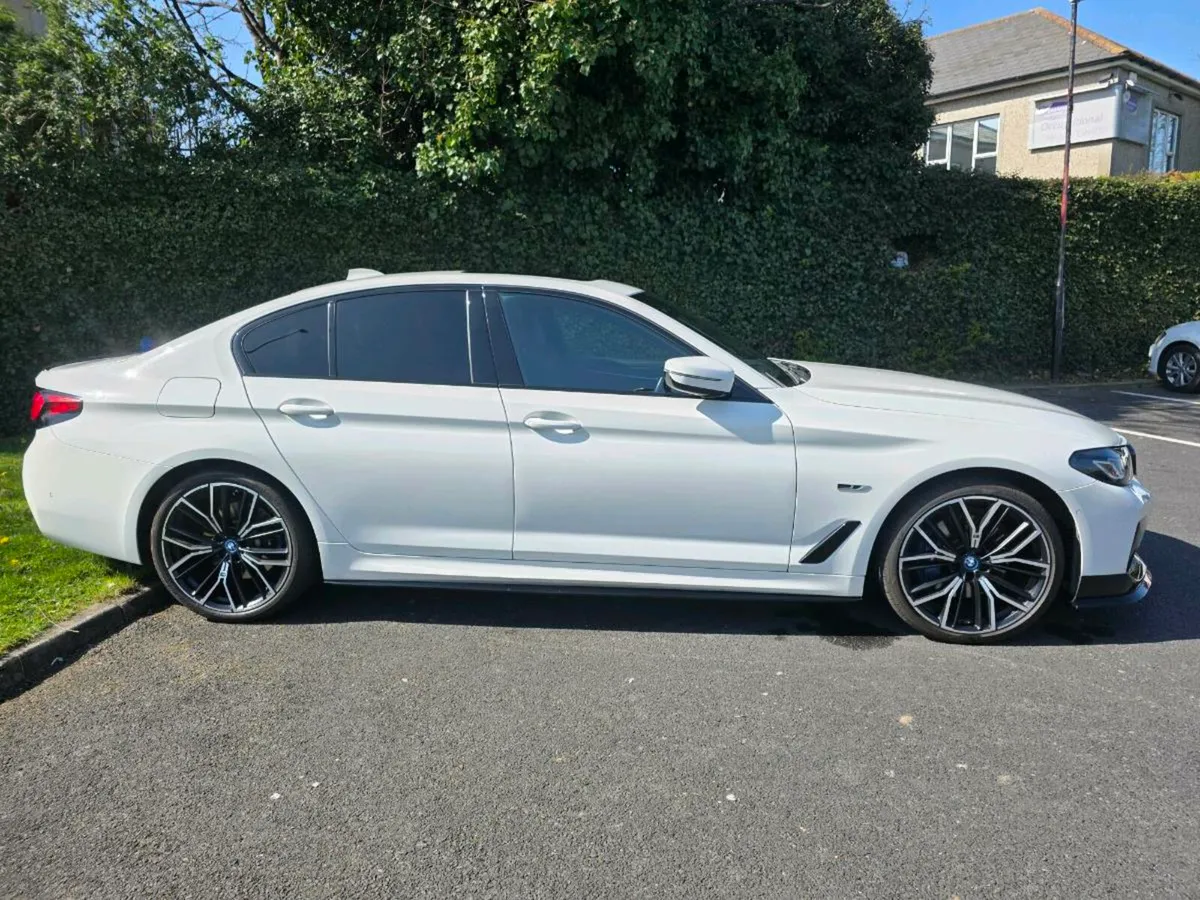 BMW 530e - Image 4
