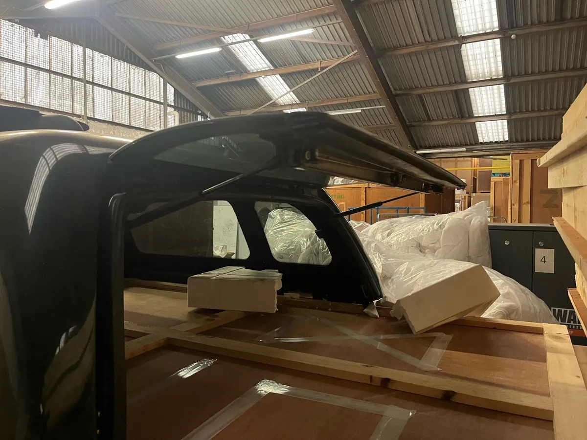 Hilux canopy - Image 3