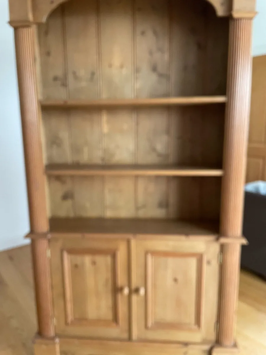 Can deliver. Pine bookcase - Image 1